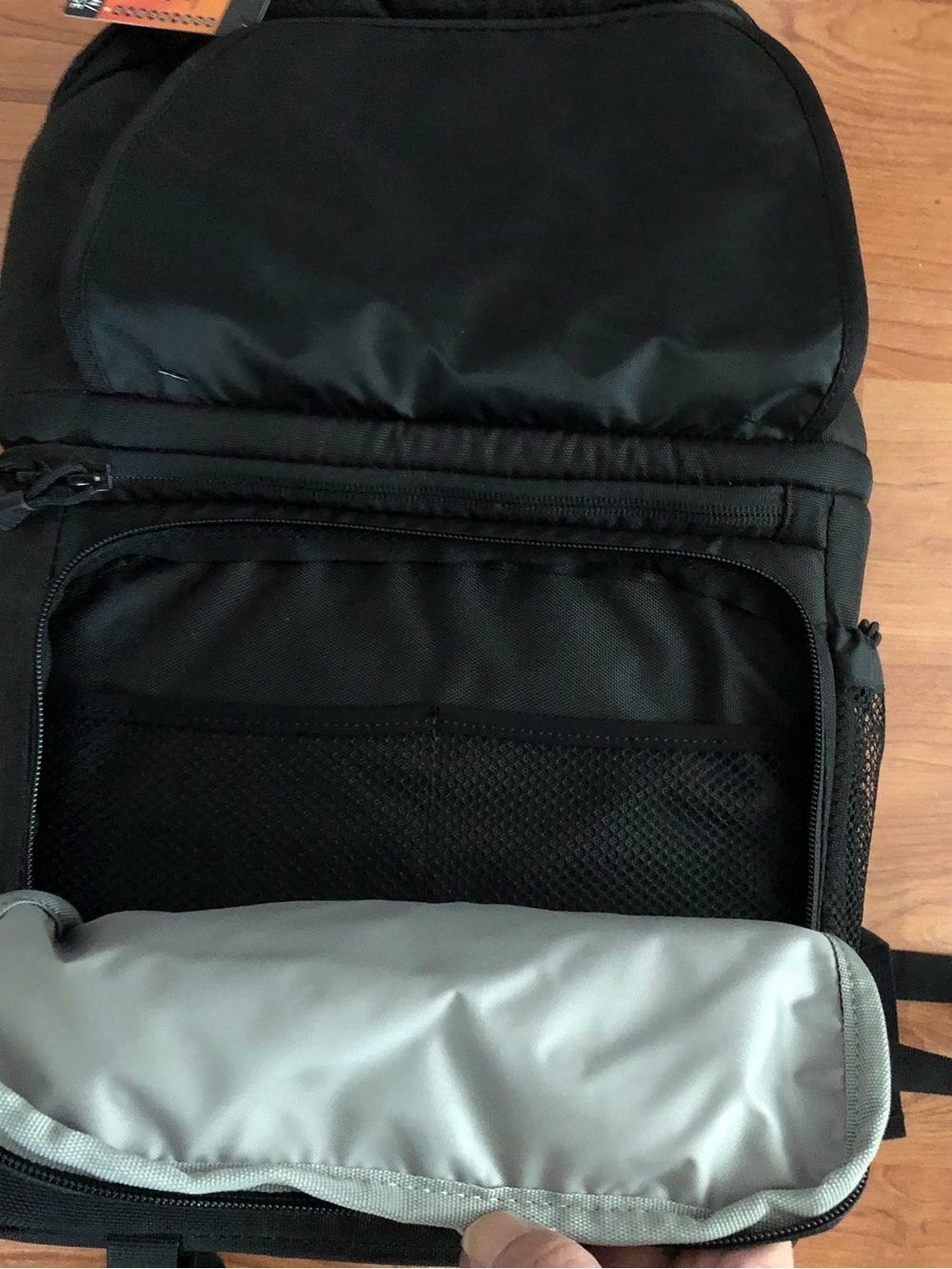 Fastpack 350 Black Camera Backpack - Picture 9 of 12